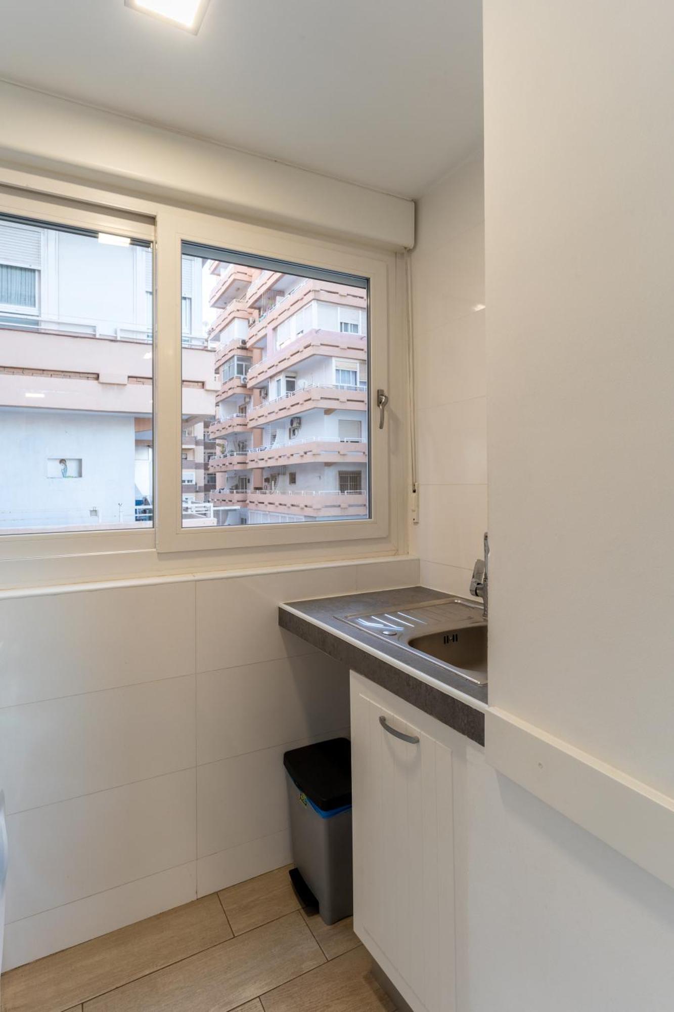 Apartamento Torre Cervantes, Moderno, Luminoso, A 5 Min De La Playa Almería Zewnętrze zdjęcie