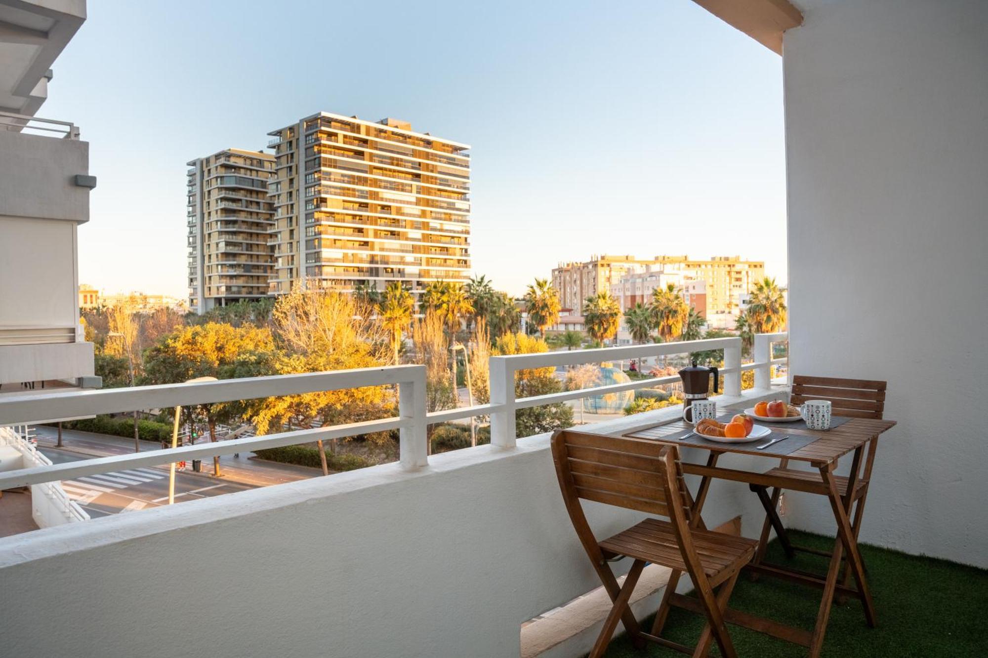 Apartamento Torre Cervantes, Moderno, Luminoso, A 5 Min De La Playa Almería Zewnętrze zdjęcie